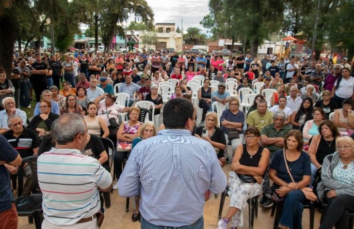 El Gobierno se reuni&oacute; con vecinos de La Madrid y coordina un plan integral de obras h&iacute;dricas