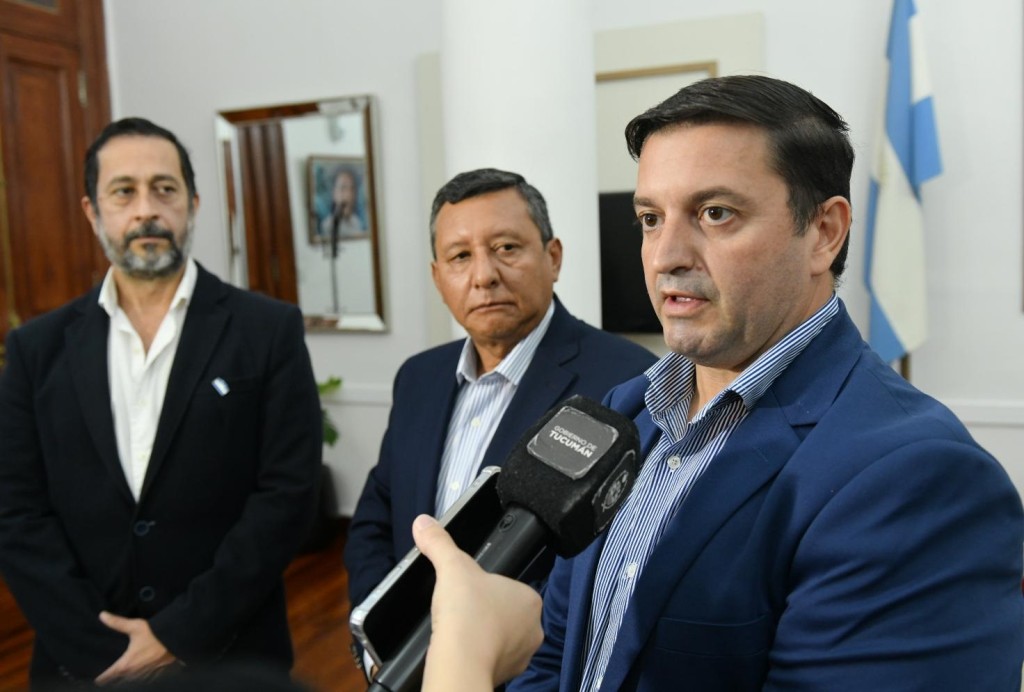 Daniel Carbajal: "El gobernador Jaldo nos pidi&oacute; que trabajemos con la parte privada"