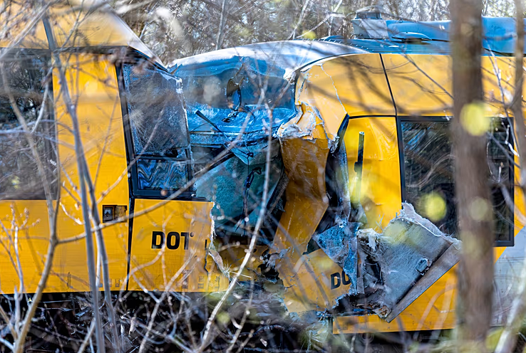 Choque frontal de trenes en Dinamarca deja al menos 17 heridos