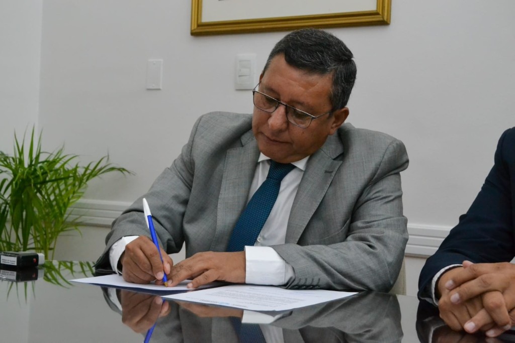 "Dimos un paso importante para seguir acercando el Estado a cada rinc&oacute;n del interior"