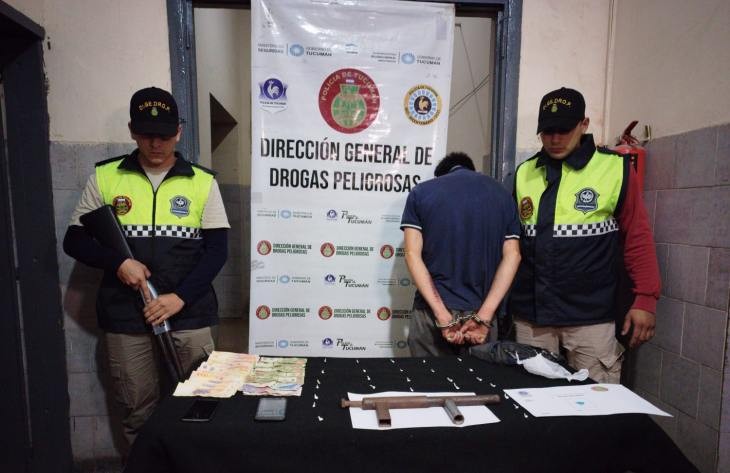 Aprehenden a un hombre que estaba vendiendo droga