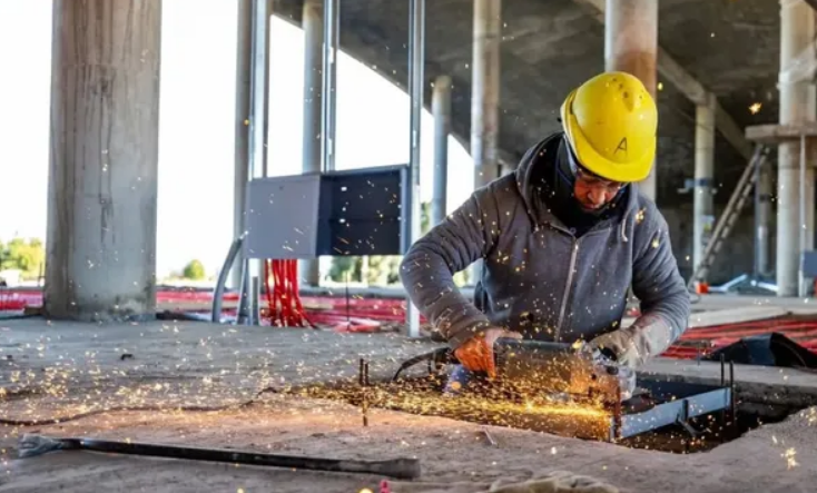 Cay&oacute; el PBI por habitante y crecen las se&ntilde;ales de alarma sobre la econom&iacute;a