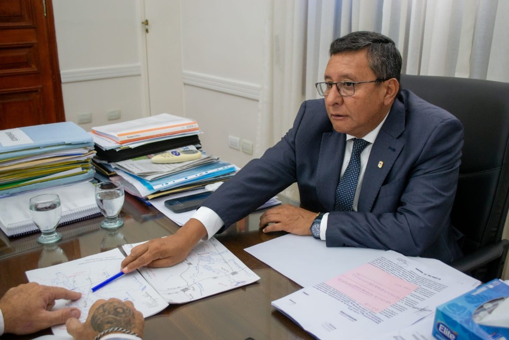 Monteros: "Este gobierno tiene una decisi&oacute;n firme, escuchar a todos y construir con todos"