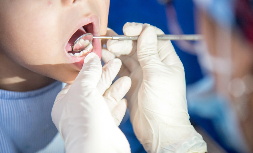 Escuelas Libres de Caries: retoman los controles odontol&oacute;gicos gratuitos para alumnos municipales