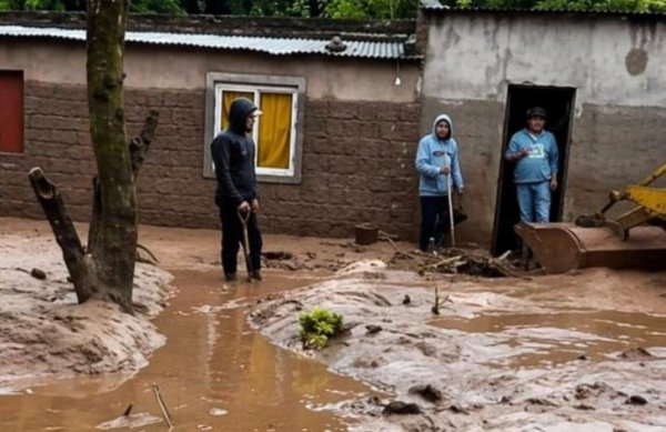 Defensa Civil monitorea las zonas afectadas por la tormenta de anoche
