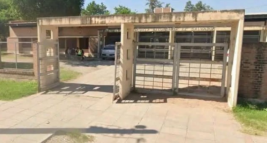 Tremendo: fue a las escuela con un revolver cargado y fue detenido