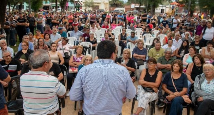 El Gobierno se reuni&oacute; con vecinos de La Madrid y coordina un plan integral de obras h&iacute;dricas
