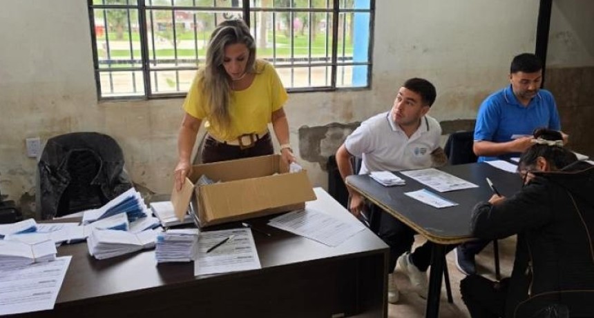 El Registro Civil entreg&oacute; hoy m&aacute;s de 450 DNI a vecinos de La Madrid