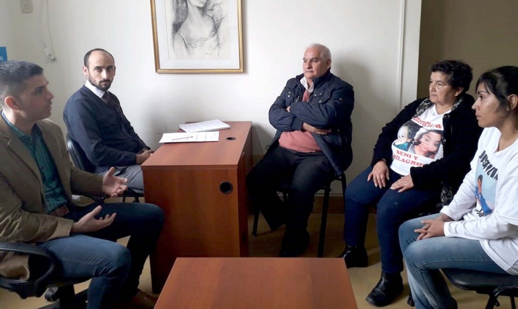 El Ministerio P&uacute;blico Fiscal contiene a familiares de v&iacute;ctimas de delitos y de mala praxis