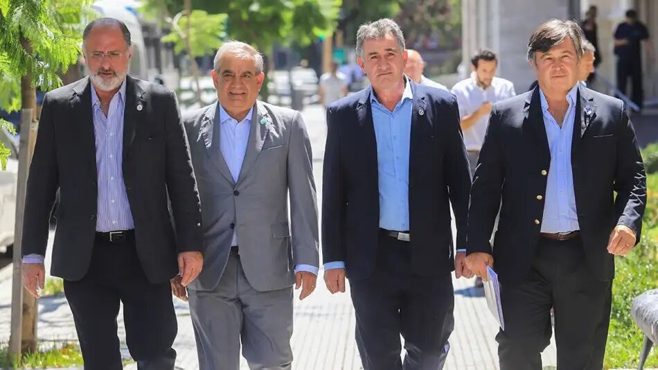 El campo realizar&aacute; un paro por el cierre de las exportaciones de carne