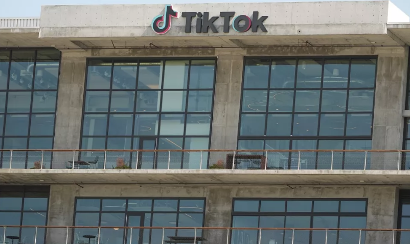 TikTok multada con 530 millones de euros por transferencia insegura de datos a China
