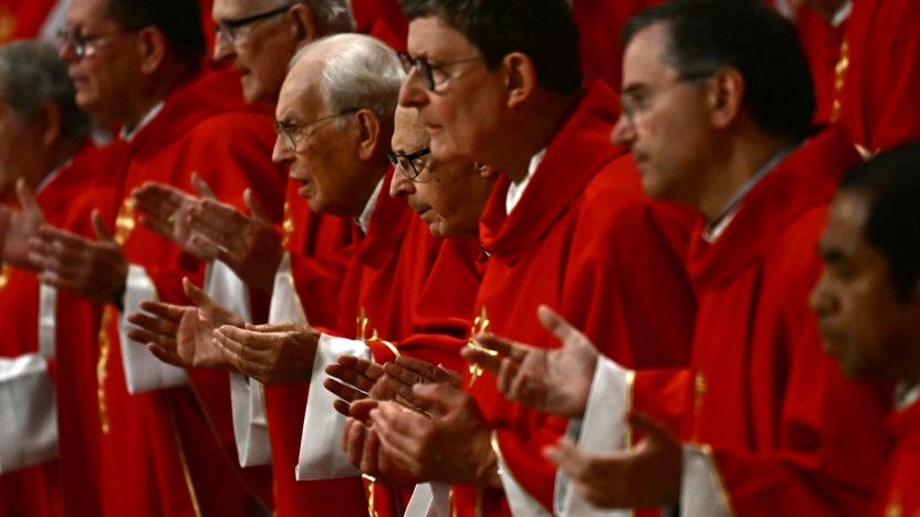 Grave sanción para los cardenales que revelen secretos del cónclave en el Vaticano