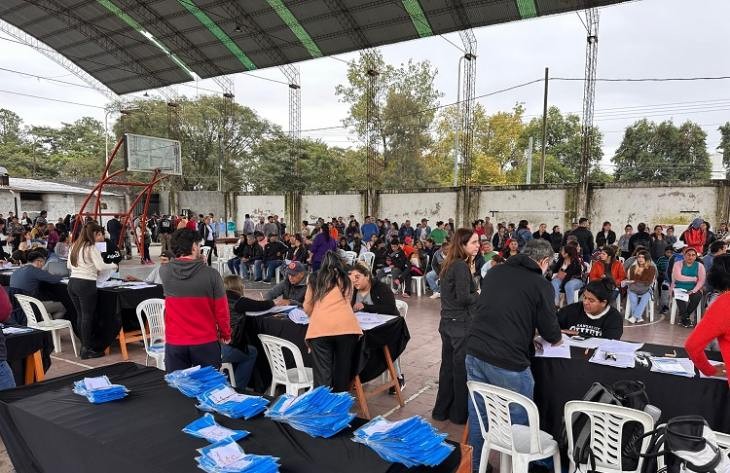 Entregaron remanentes de la tarjeta alimentaria en el interior