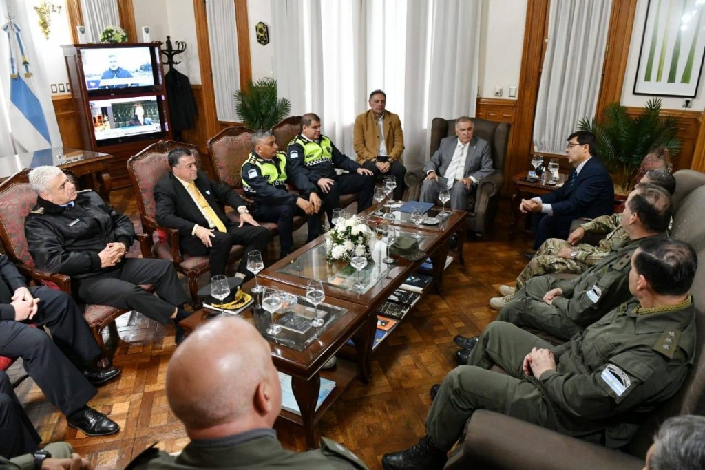 Jaldo refuerza el vínculo de Tucumán con las fuerzas federales