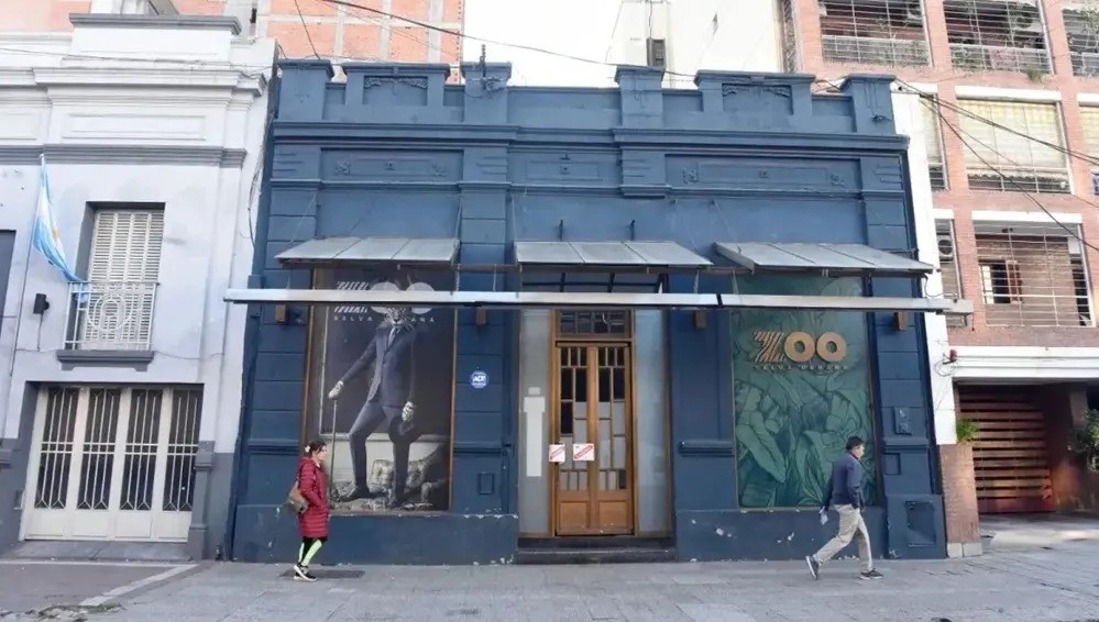 Formulan cargos en contra de los seis patovicas que golpearon a dos jóvenes a la salida de un pub de capital