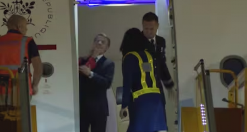Los Macron virales por una cachetada que dicen, fue 