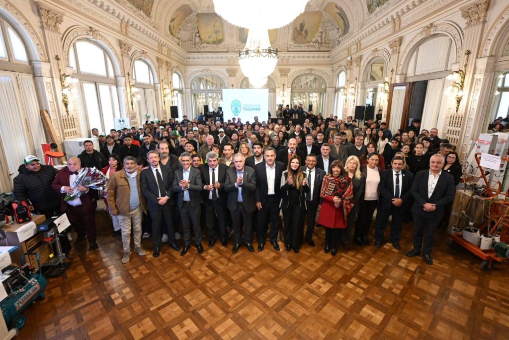Jaldo entreg&oacute; equipamiento y firm&oacute; convenios por m&aacute;s de $168 millones para fortalecer cooperativas tucumanas