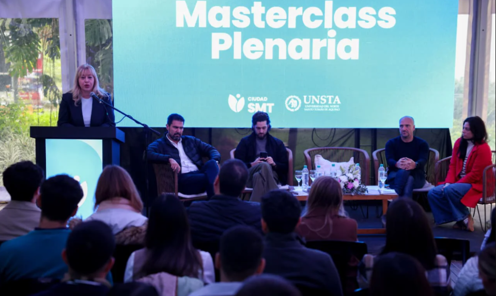 "Estamos dando herramientas a j&oacute;venes tucumanos que quieren liderar espacios pol&iacute;ticos"