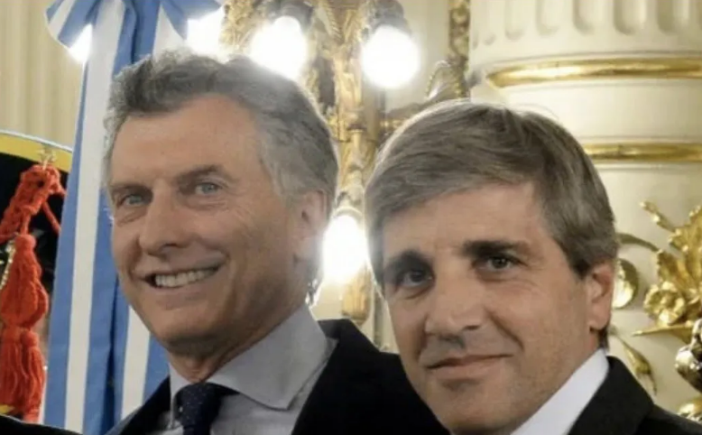 Luis Caputo tom&oacute; distancia de Mauricio Macri en medio de la tensi&oacute;n entre LLA y el PRO