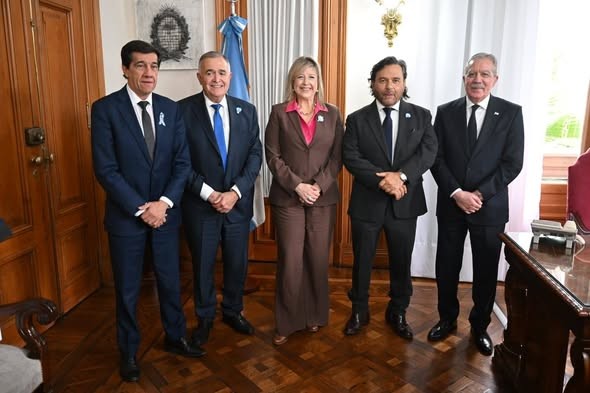 Jaldo recibi&oacute; a la ministra de Seguridad de la Naci&oacute;n y a los gobernadores del norte