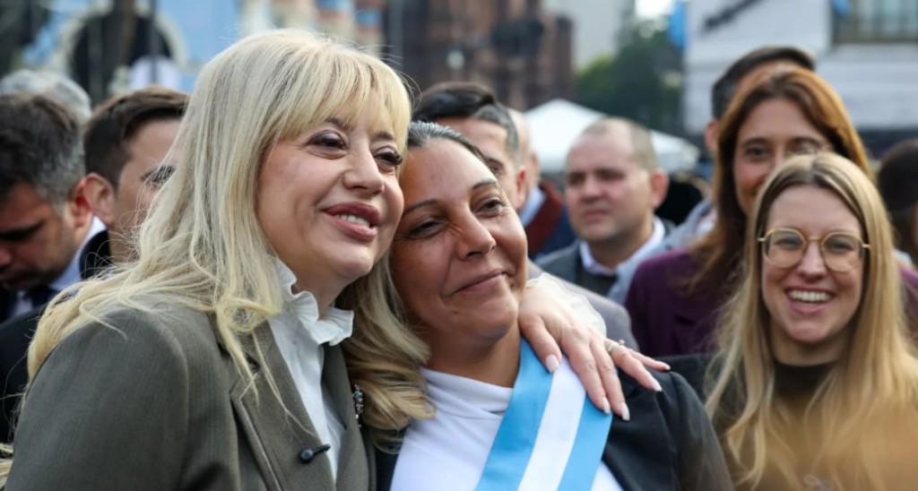 Rossana Chahla inst&oacute; a mantener viva la llama de la Revoluci&oacute;n de Mayo con inclusi&oacute;n, di&aacute;logo y cercan&iacute;a