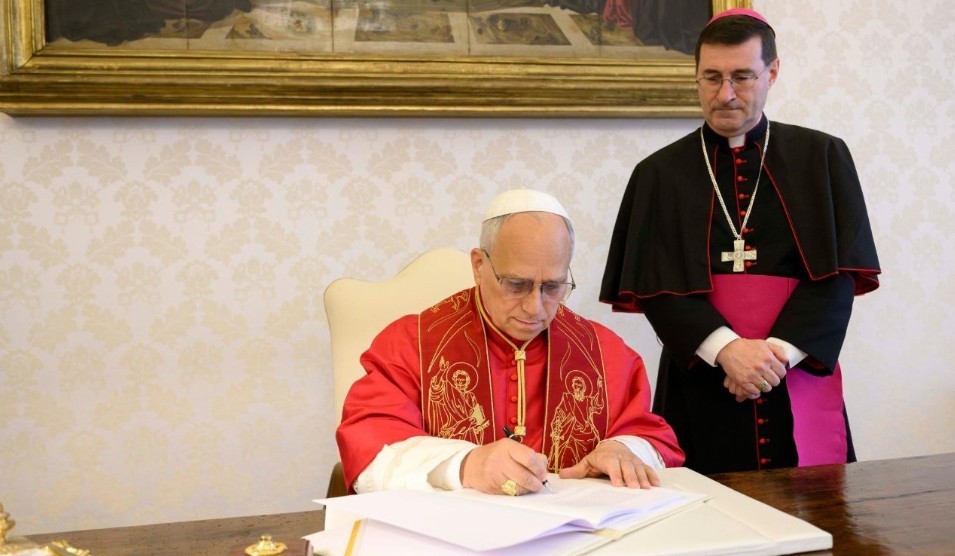 Papa Le&oacute;n XIV pide luchar contra el dominio de la IA: que "sirva a la humanidad, no al poder de pocos"