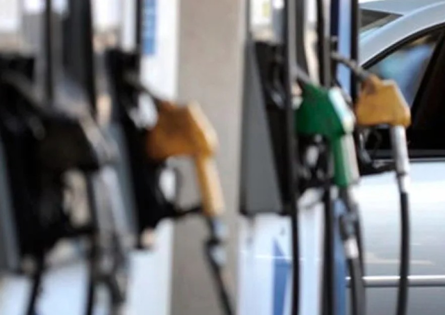 El Gobierno defendi&oacute; la desregulaci&oacute;n y rechaz&oacute; controles de precios en combustibles