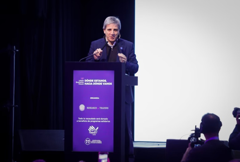 Caputo defendi&oacute; el rumbo econ&oacute;mico: "No nos dejemos psicopatear m&aacute;s, los datos son la realidad"