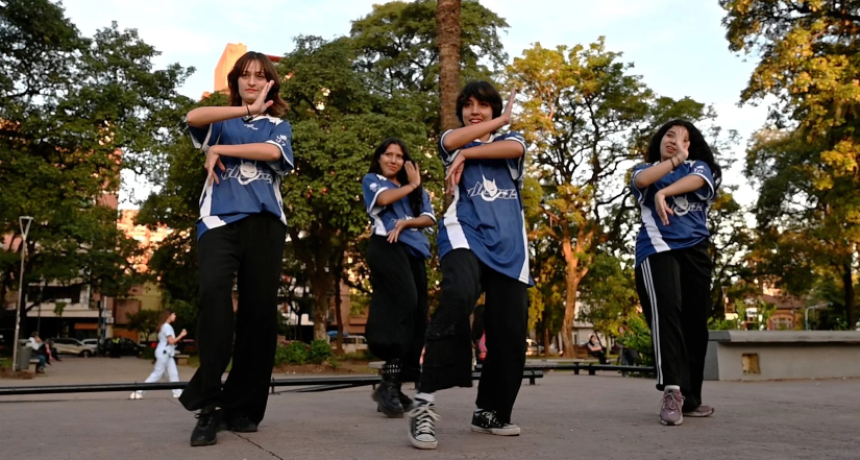 Invitan a bailarines a participar de una Muestra de Danza Juvenil en Plaza Independencia