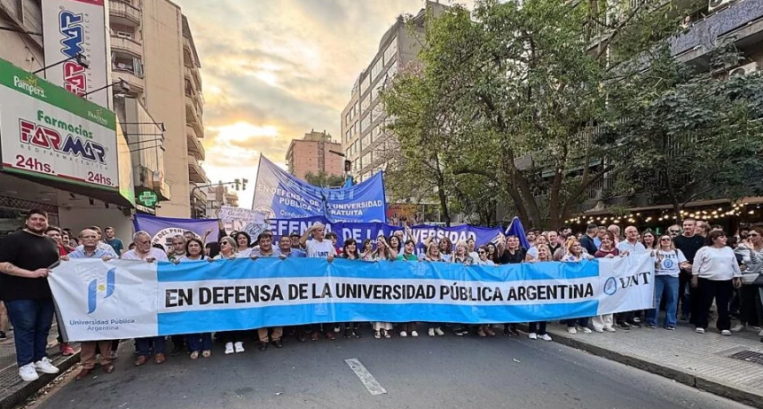 La UNT se suma a la marcha federal en defensa de la universidad p&uacute;blica