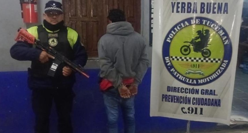 Detienen a un hombre por robar a mano armada una agencia de quiniela 