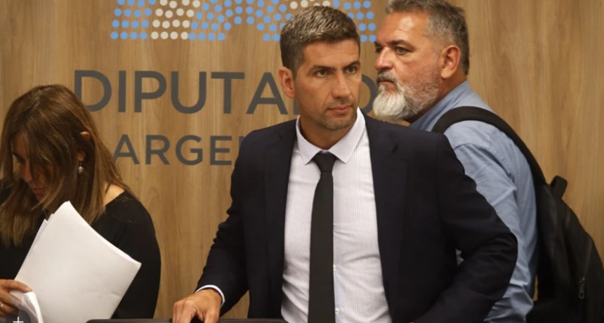 El diputado libertario Quintar esta investigado por saquear al Pami