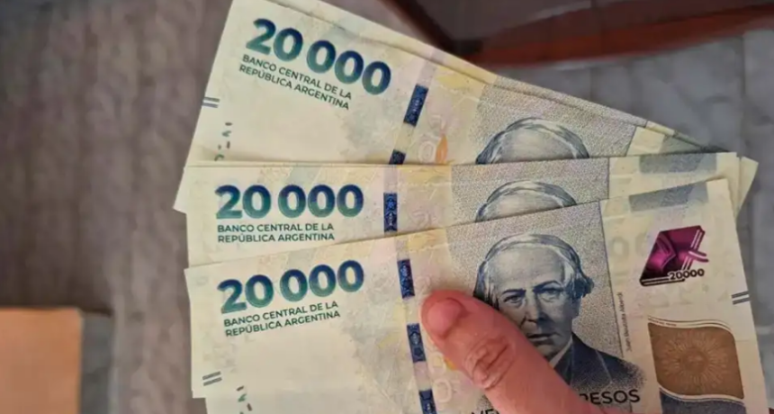 Los salarios registrados siguen perdiendo contra la inflaci&oacute;n 