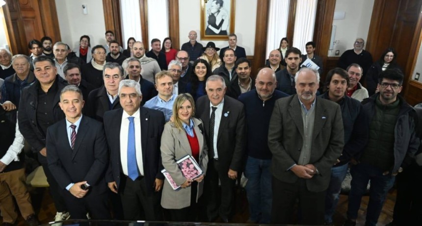 Provincia y CFI promueven financiamiento para productores tucumanos de caf&eacute;