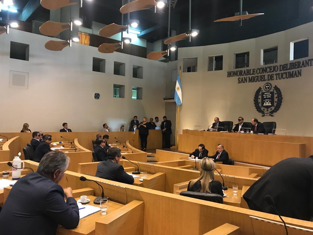 Mendoza adelantar&aacute; sus elecciones para elegir gobernador