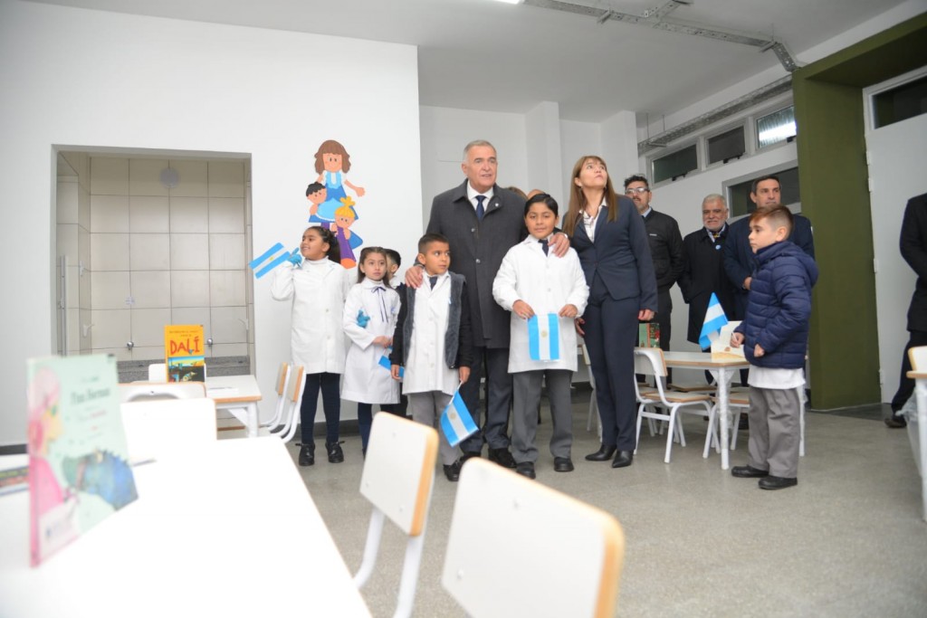Jaldo inauguró obras de ampliación en la Escuela de la Patria Dr. Manuel Belgrano