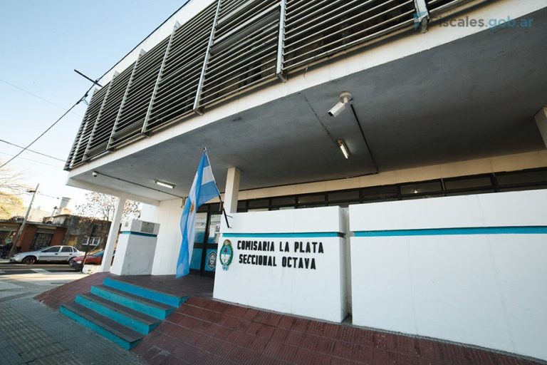 Inspeccionan tres sedes policiales que funcionaron como centros clandestinos de detención