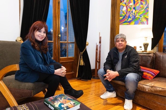 La expresidenta no estará sola cuando el miércoles se presente en Comodoro Py 