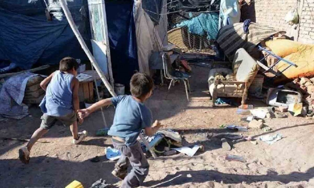 Según la UCA la pobreza infantil en 2024 llegó a su mayor nivel desde 2001. Qué medidas ayudaron a contenerla