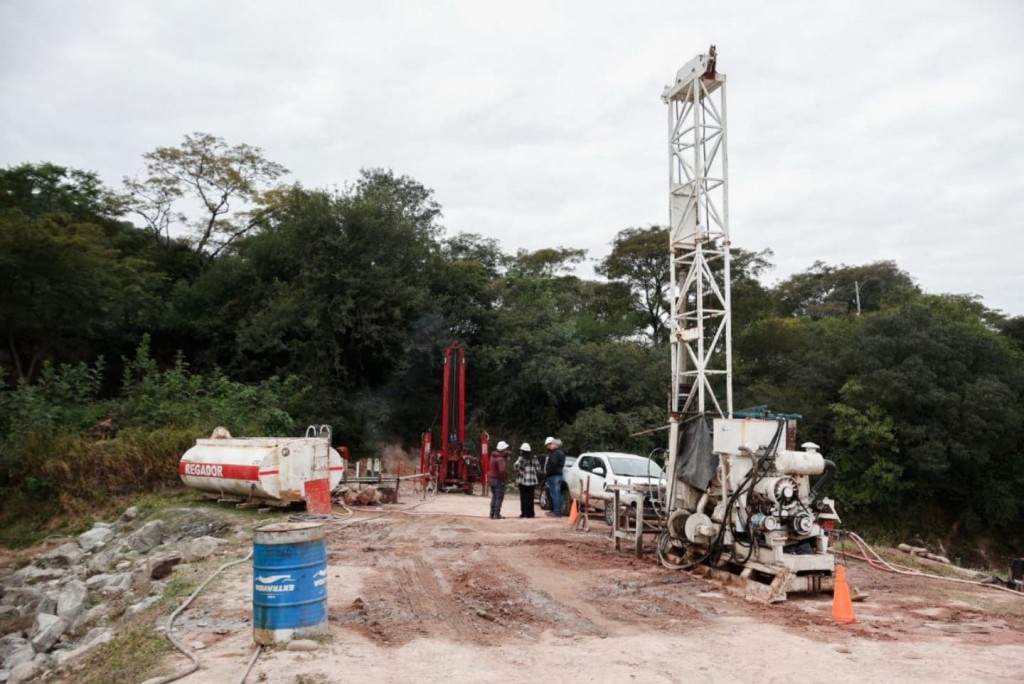 Continuan los trabajos de refuerzo en la presa lateral 3 del Dique “El Cadillal”