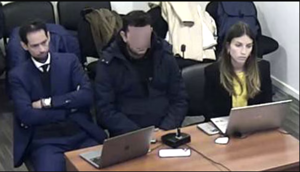 Detienen a un hombre por estafas de más de $ 27 millones en la venta de viajes 