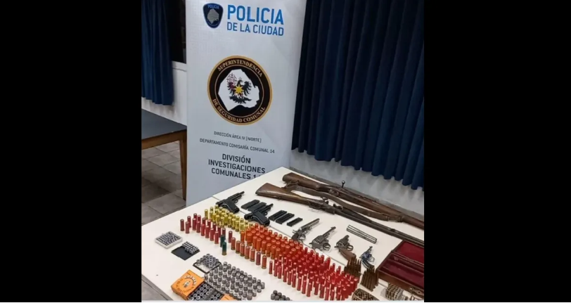 un hombre fue detenido luego de que se encontrara un arsenal en su domicilio 