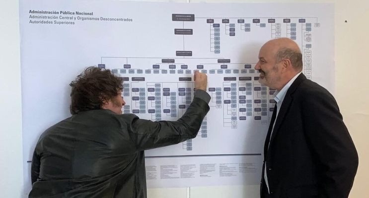 El Gobierno elimina el asueto por el Día del Empleado Público
