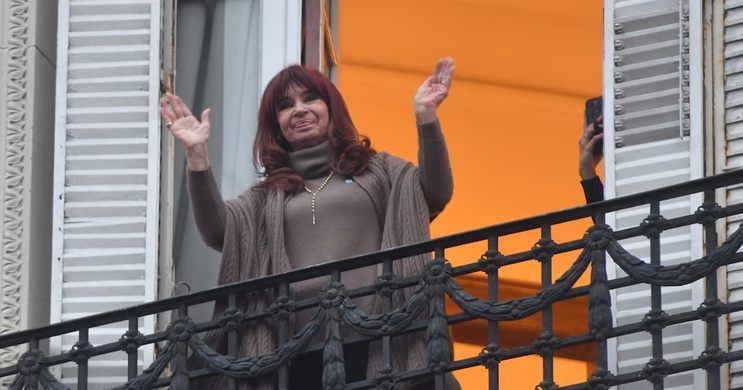 Cristina: "Me metieron presa porque el modelo se les cae a pedazos"