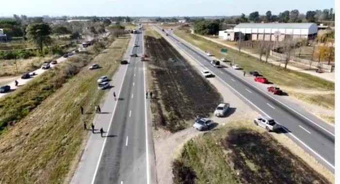 Choque múltiple sobre la autopista 38. Hay varios heridos