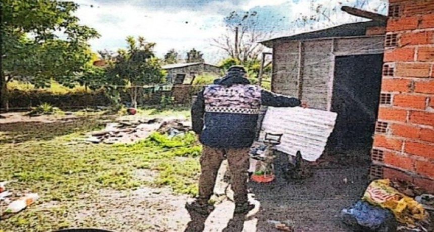 Con la ayuda de su perro redujo a un ladrón que ingresó a su casa