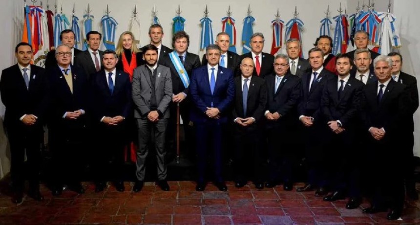 A casi un año de su formación el Gobierno convoca al Consejo de Mayo para tratar las reformas del Pacto