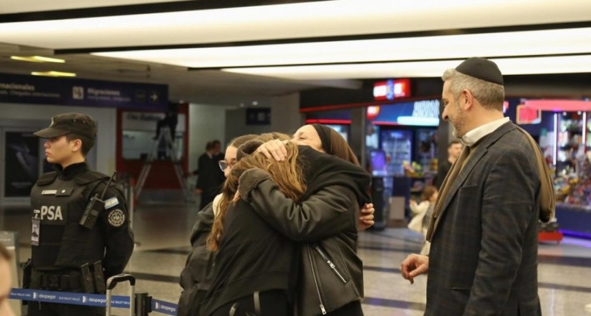 En medio del conflicto en Medio Oriente, llegaron al país 250 argentinos repatriados