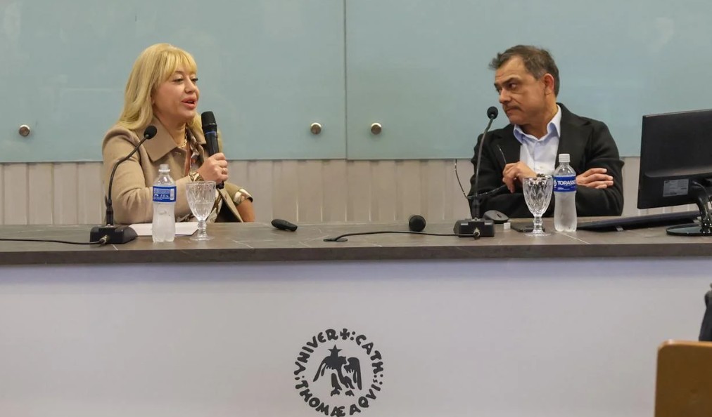 Chahla: "Tenemos j&oacute;venes con pasi&oacute;n y vocaci&oacute;n p&uacute;blica"