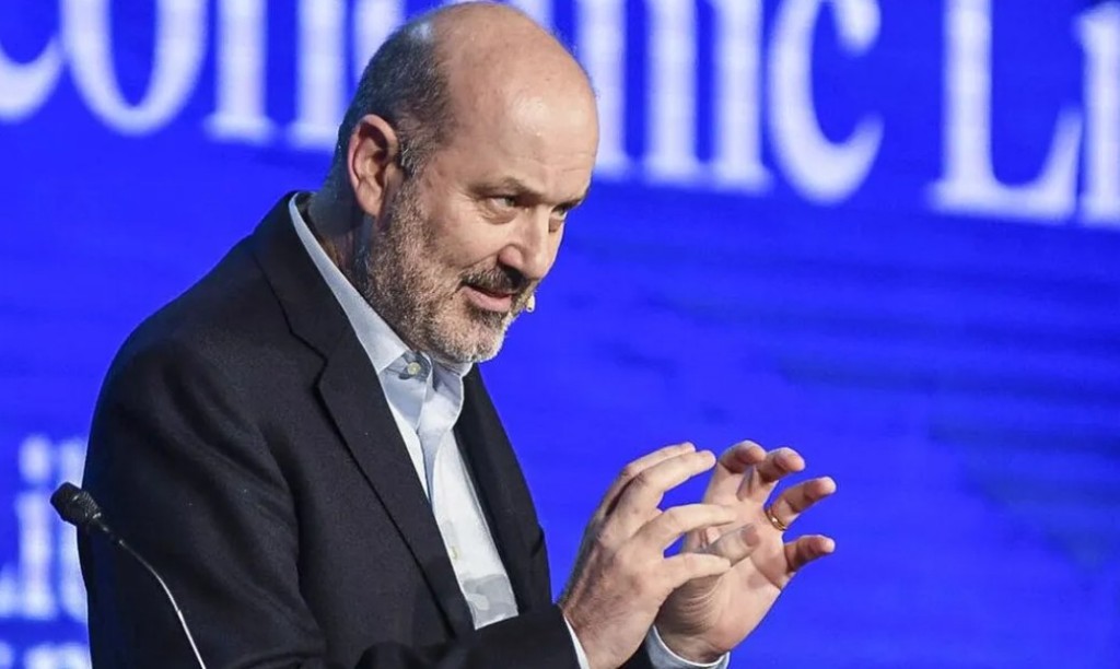 Desregulaci&oacute;n inmobiliaria: Federico Sturzenegger acelera el proyecto y crece tensi&oacute;n con los colegios